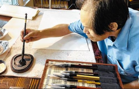 Richard Wang Master Calligraphist at Work  